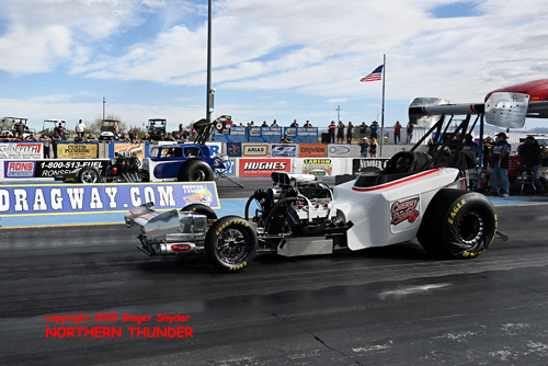 Vince Karstetter - 'Cherry Picker' (near lane) vs 
Kevin Knowles - 'Neese & Knowles' (far lane)